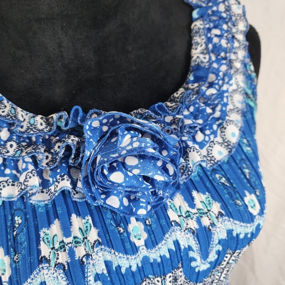 SUNNY LEIGH Size Small Blue Floral Sleeveless Pleated Rosette Ruffled Dress - Picture 7 of 11